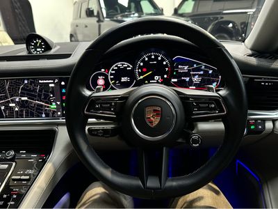 2023 Porsche Panamera