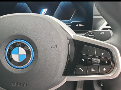 2025 BMW i4