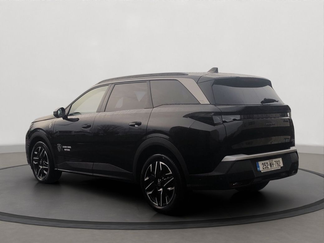 2025 Peugeot 5008