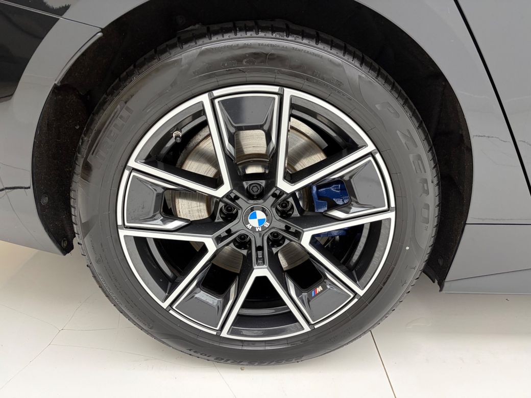 2025 BMW i4