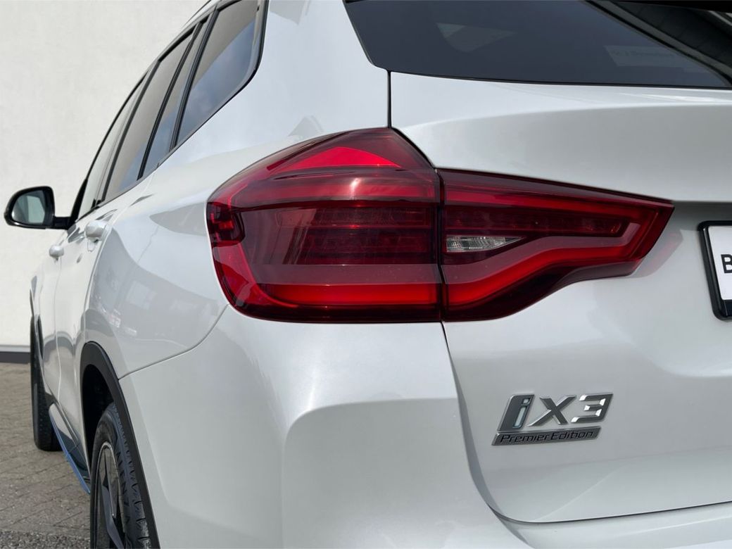 2021 BMW iX3