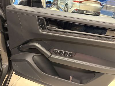 2024 Porsche Cayenne