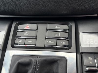 2015 Porsche Macan