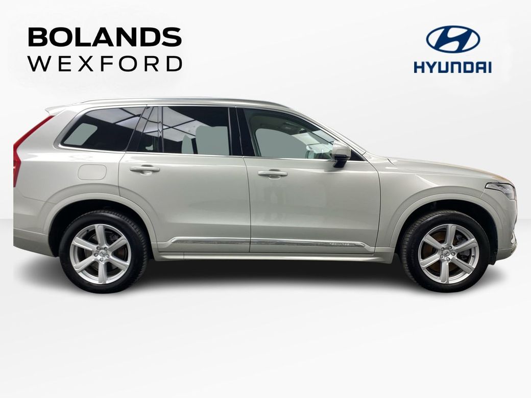 2022 Volvo XC90