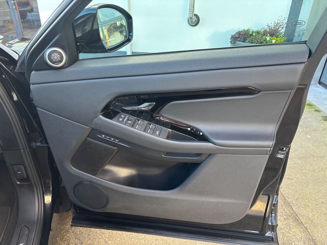 2024 Land Rover Range Rover Evoque