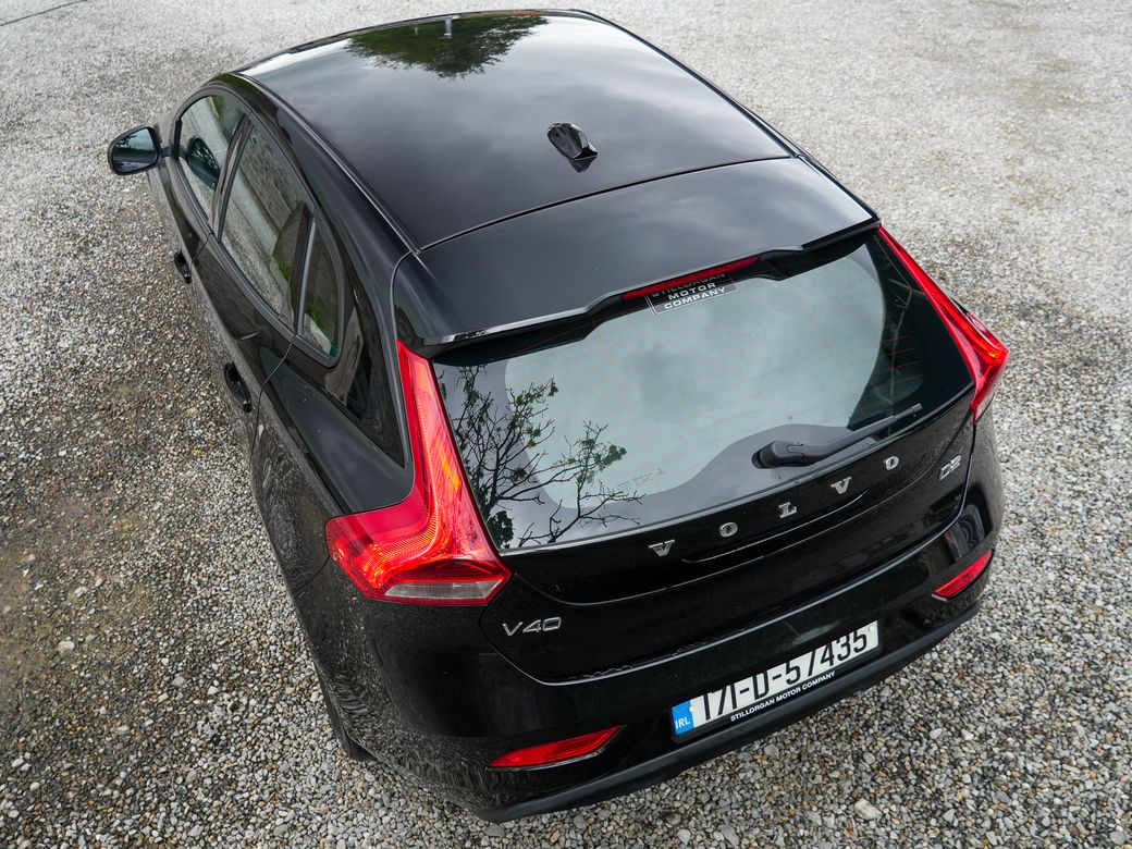 2017 Volvo V40