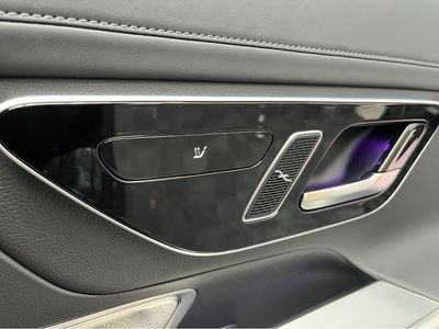 2024 Mercedes-Benz GLC Class