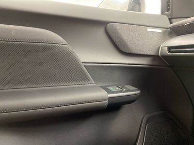 2027 Volvo EX60
