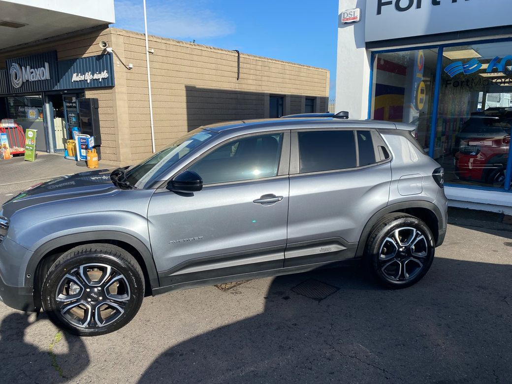 2025 Jeep Avenger