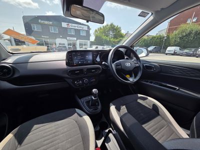 2023 Hyundai i10