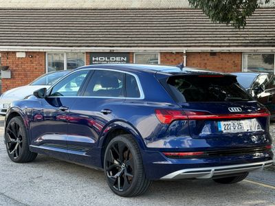 2022 Audi e-tron