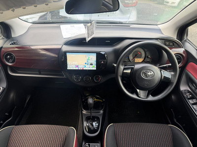 2017 Toyota Vitz