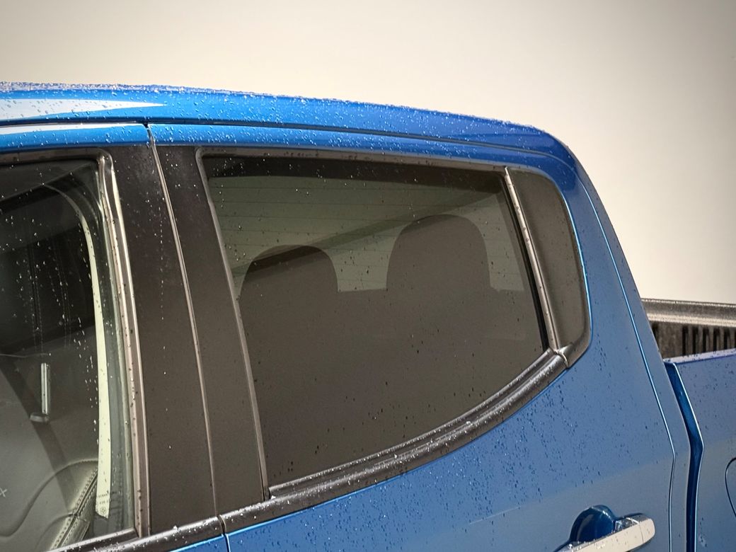2021 Mitsubishi L200