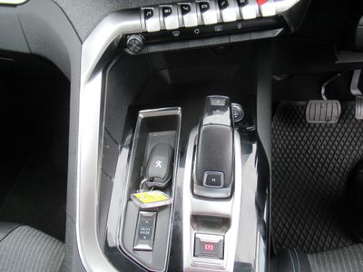 2022 Peugeot 5008
