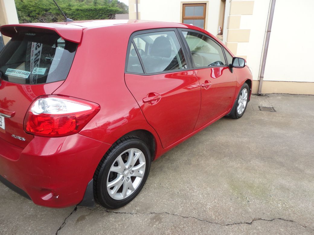 2012 Toyota Auris