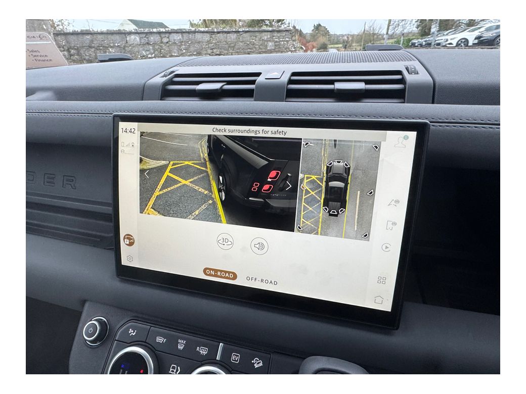 2025 Land Rover Defender