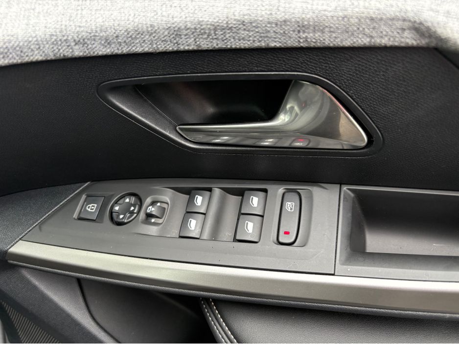 2024 Peugeot 3008