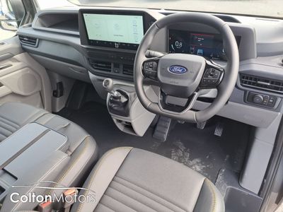 2025 Ford Transit Custom
