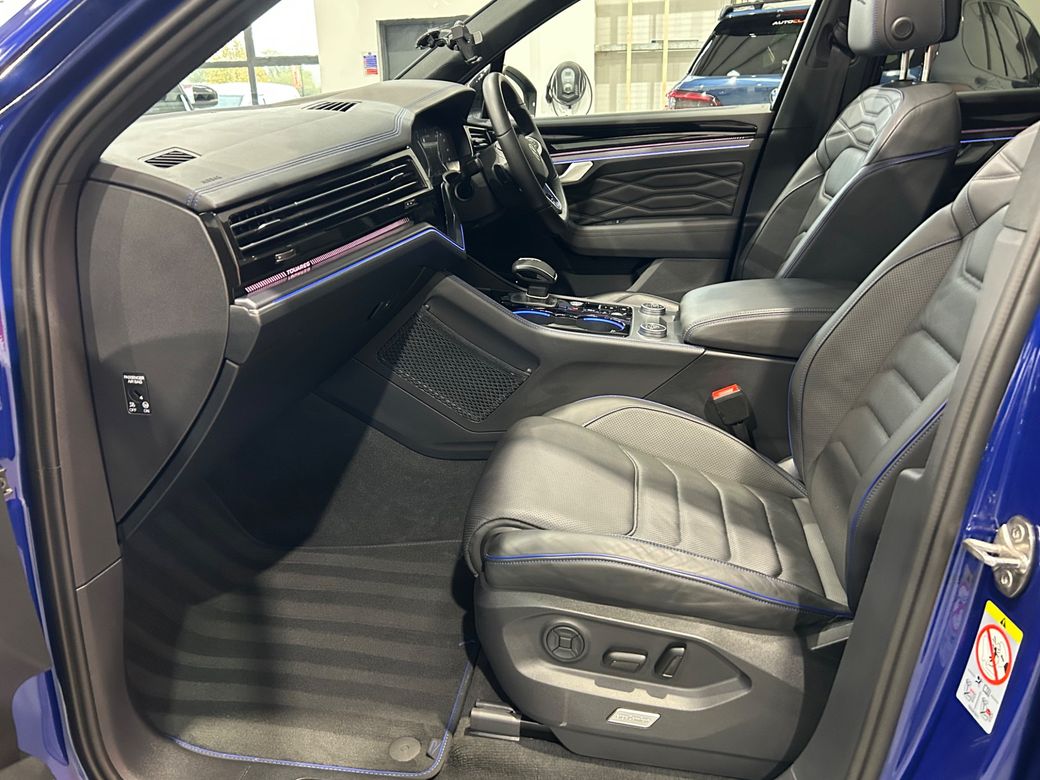 2025 Volkswagen Touareg