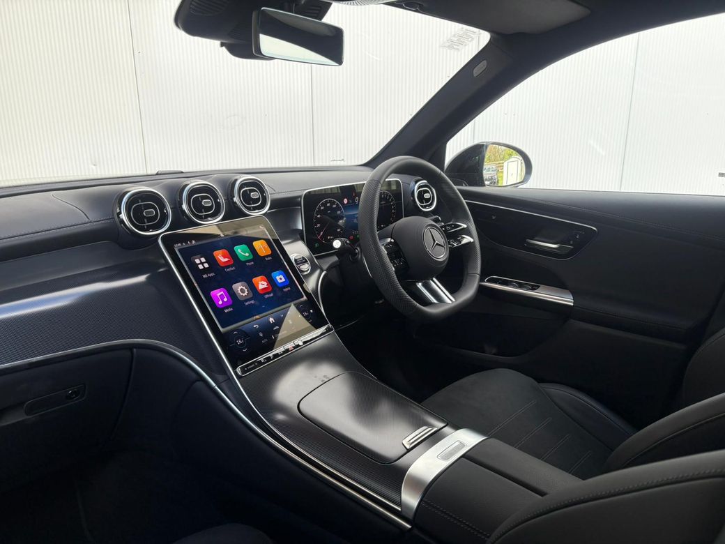 2025 Mercedes-Benz GLC Class