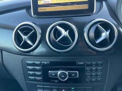 2012 Mercedes-Benz B 180