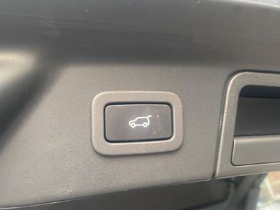 2022 Land Rover Range Rover Velar