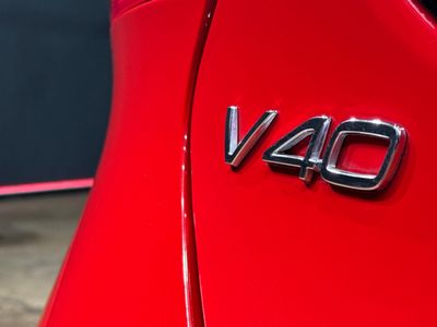2018 Volvo V40