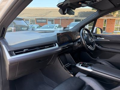 2023 BMW 225