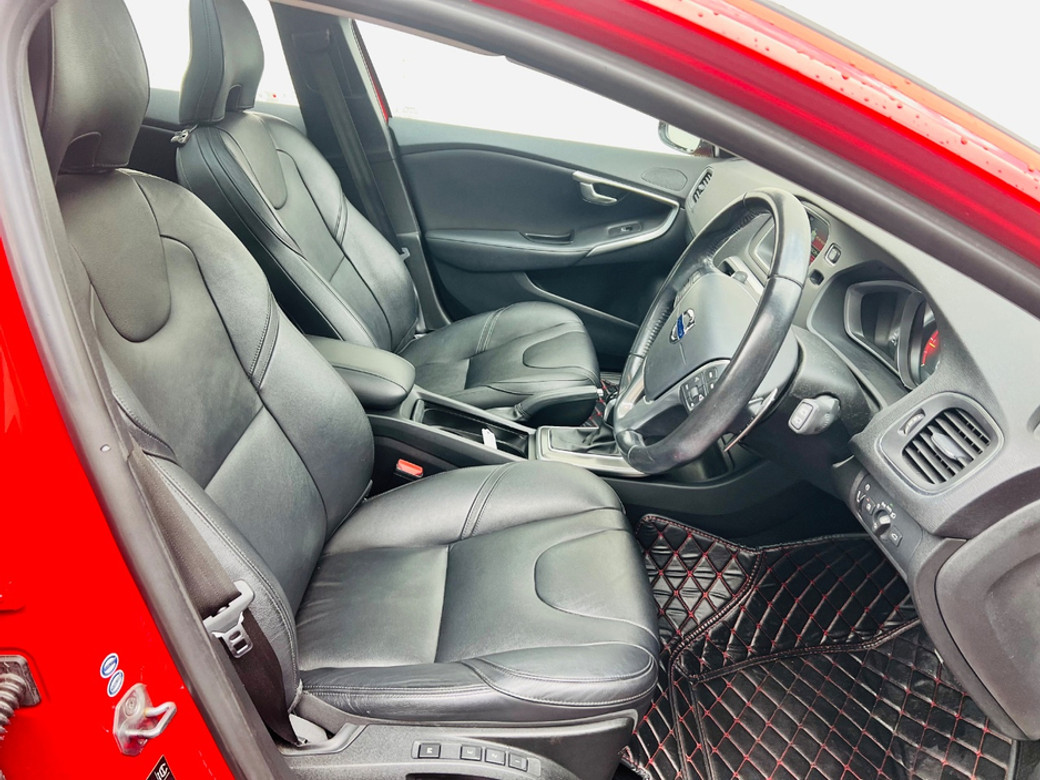 2015 Volvo V40