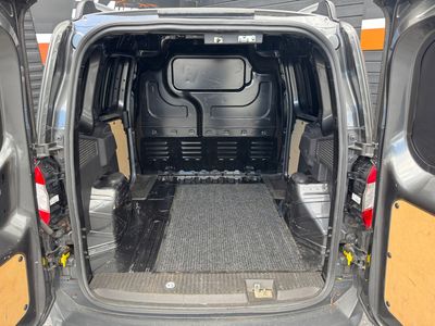 2020 Ford Transit Courier