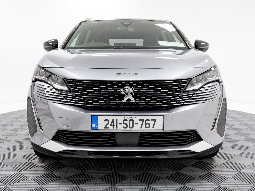 2024 Peugeot 5008