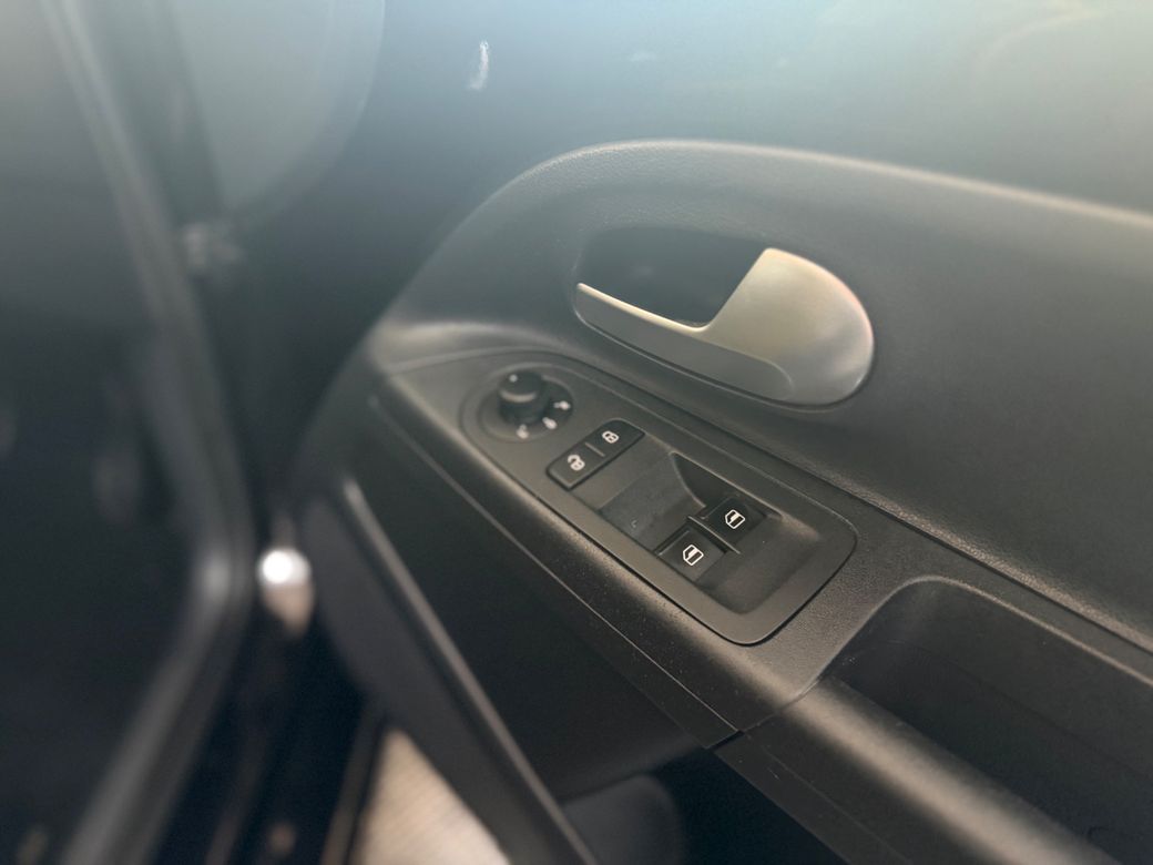 2018 Volkswagen up!