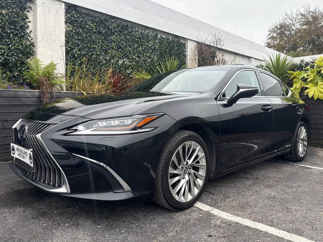 2020 Lexus ES 300h