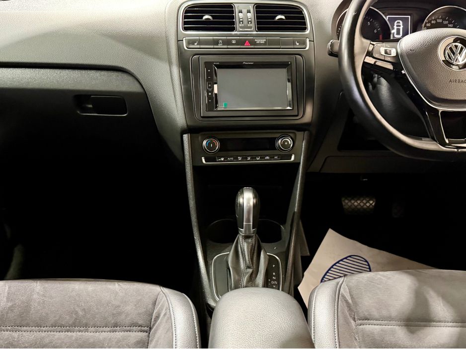 2017 Volkswagen Polo