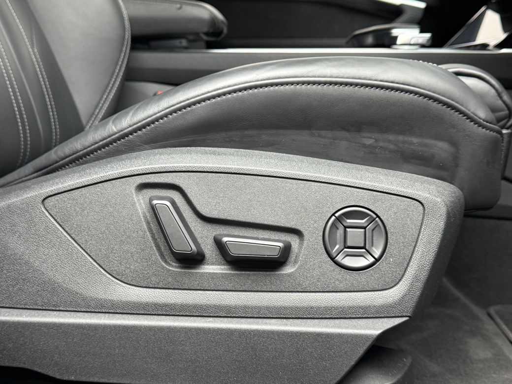 2024 Audi Q8 e-tron