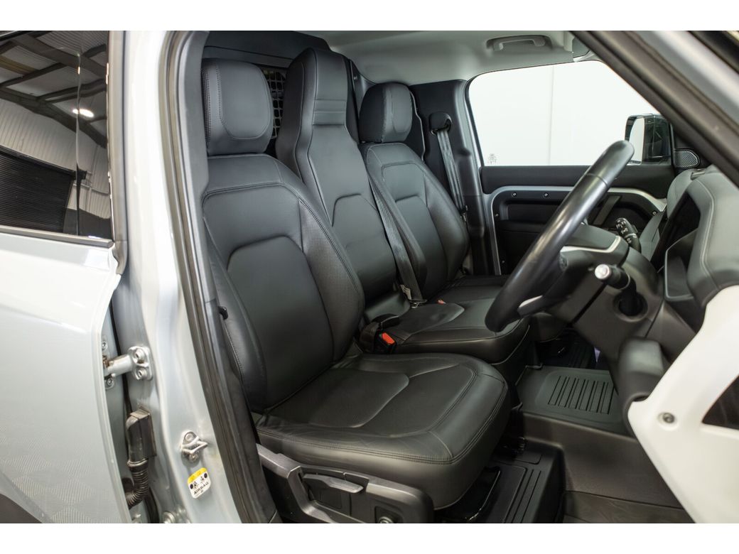 2024 Land Rover Defender 110