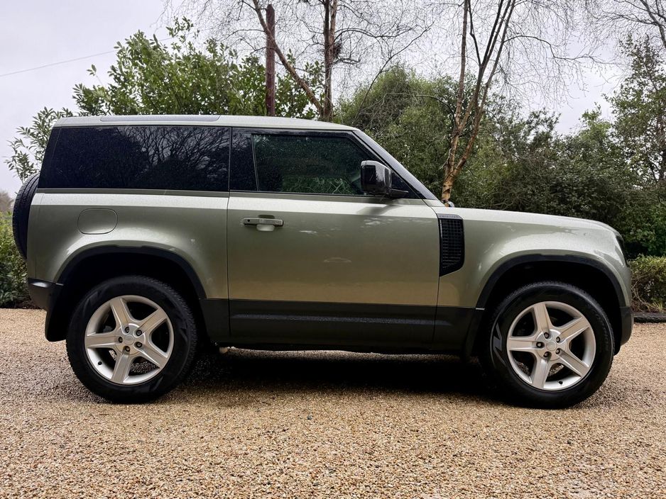 2022 Land Rover Defender