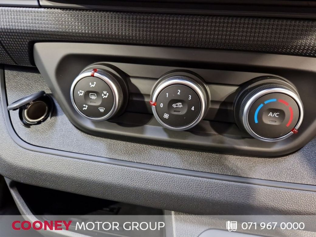 2026 Nissan Primastar