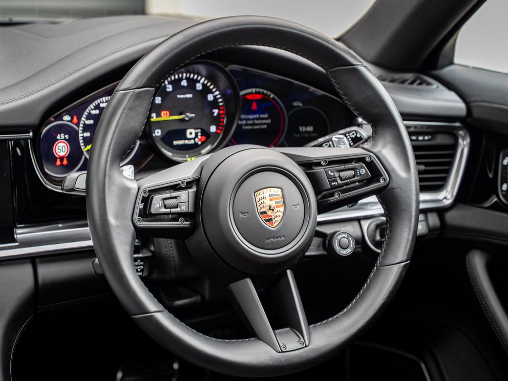 2023 Porsche Panamera
