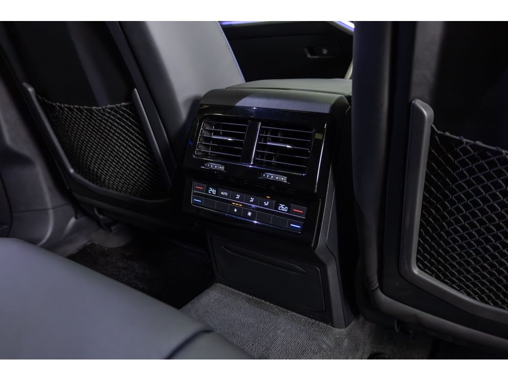 2021 Volkswagen Touareg