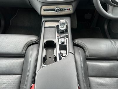 2023 Volvo XC90