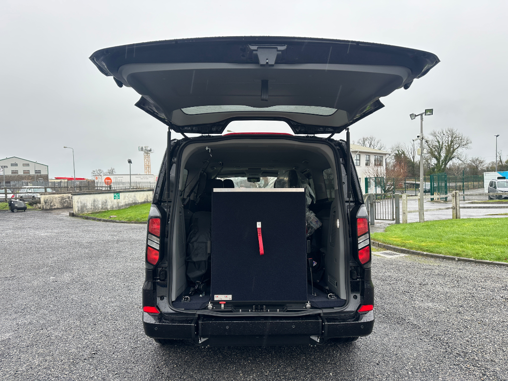 2026 Ford Tourneo Custom