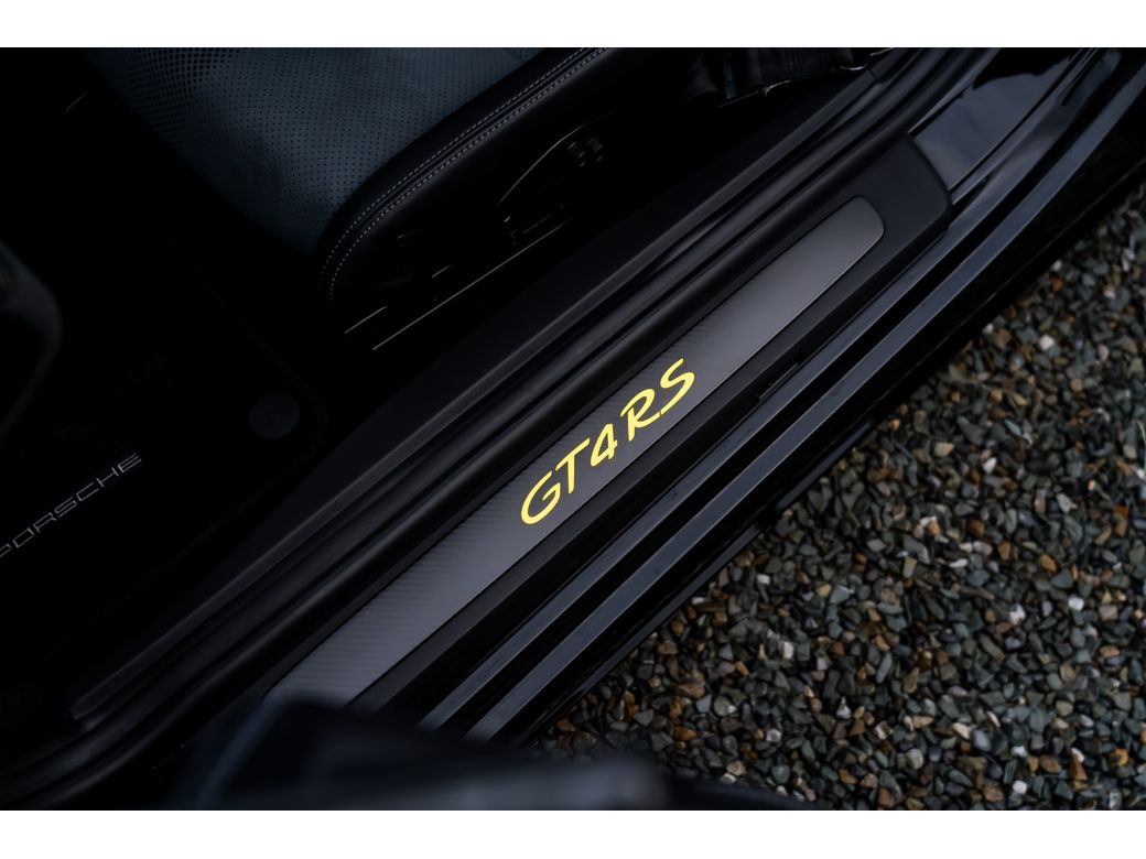 2024 Porsche 718 Cayman