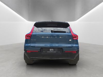 2023 Volvo XC40