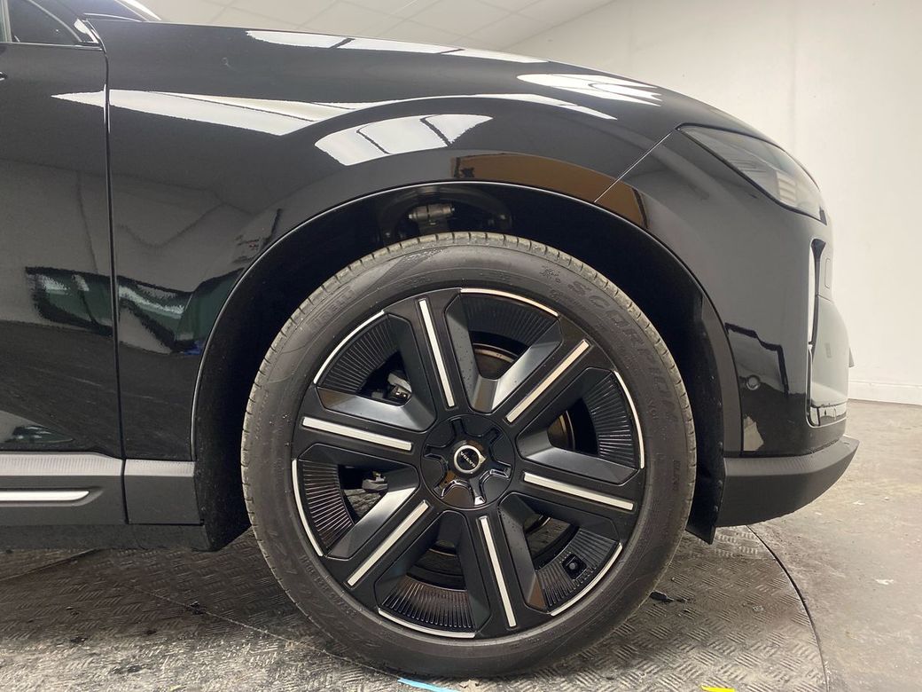 2027 Volvo EX60