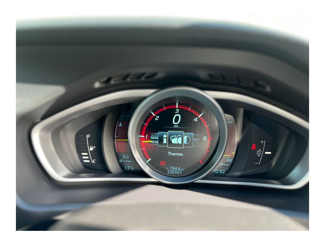 2014 Volvo V40