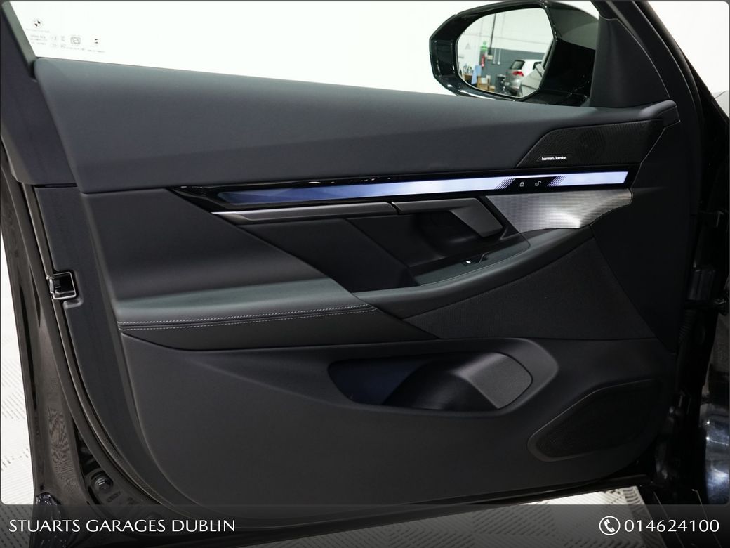 2024 BMW i5