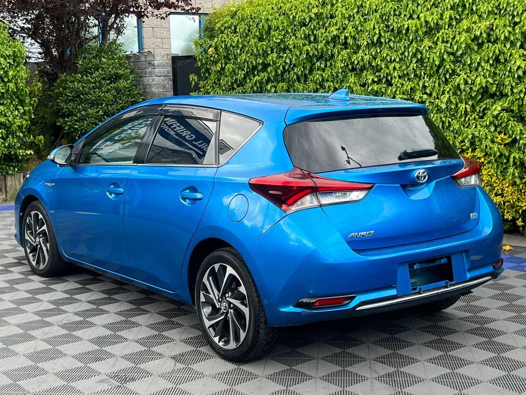 2017 Toyota Auris
