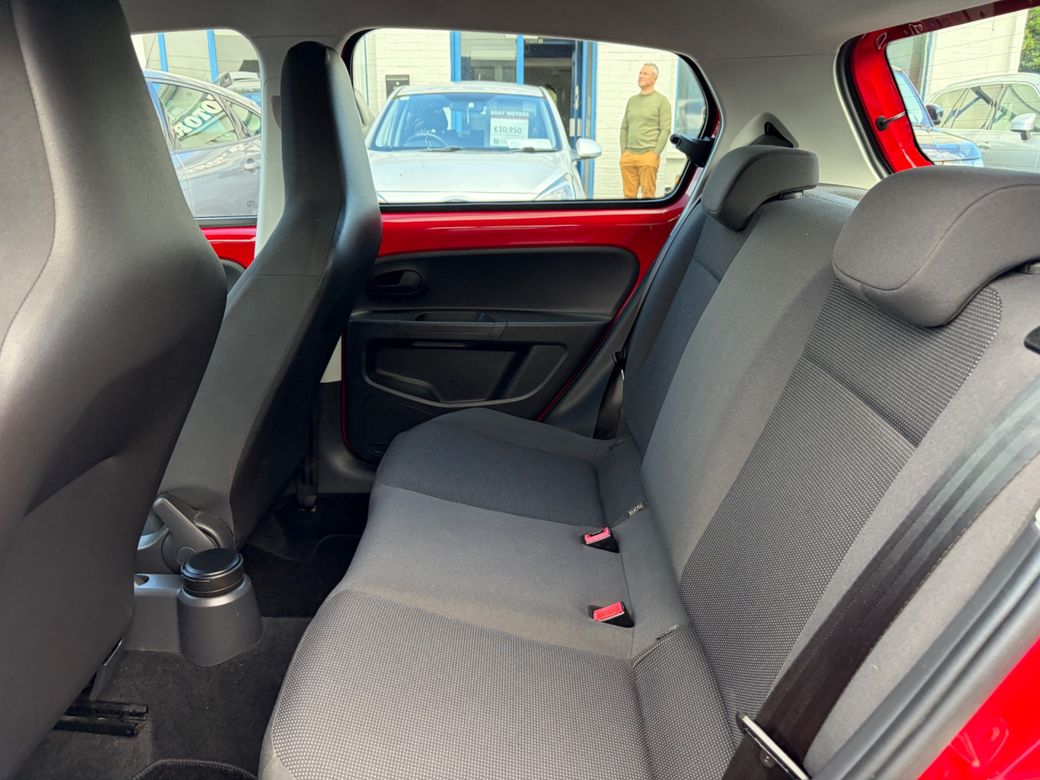 2015 Volkswagen up!