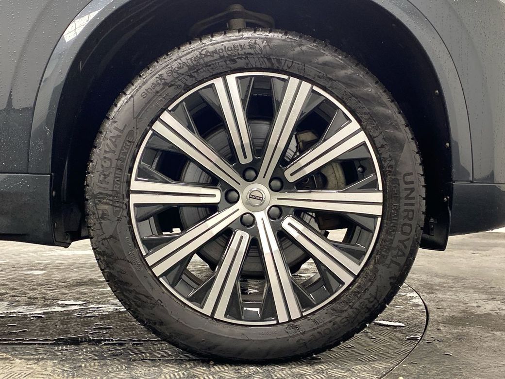 2022 Volvo XC90